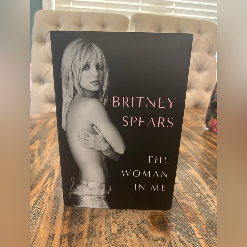 Brittany Spears “The Woman In Me” Book First Edition